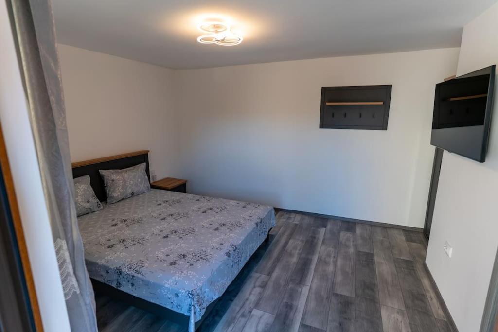 Apartament La Bebe 3 Hunedoara Zewnętrze zdjęcie